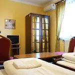 Hotel Romantik מלון