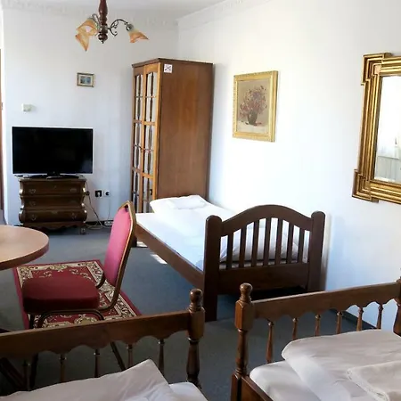 Hotel Romantik 3* 부다페스트