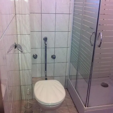 מלון Hotel Romantik