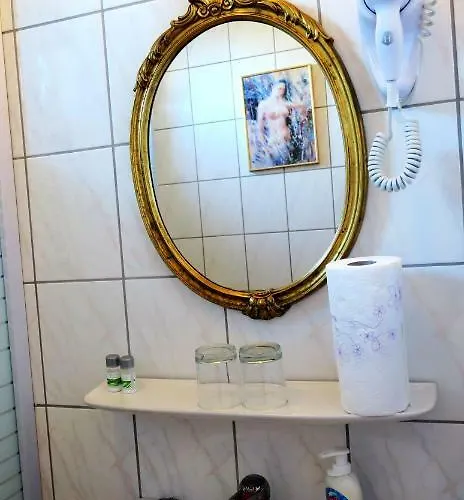 Hotel Romantik ホテル 3*